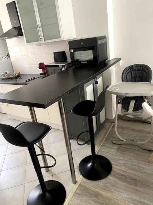 Apartamento Coeur De Marseille, Au Calme, T3, By Sam Exterior foto