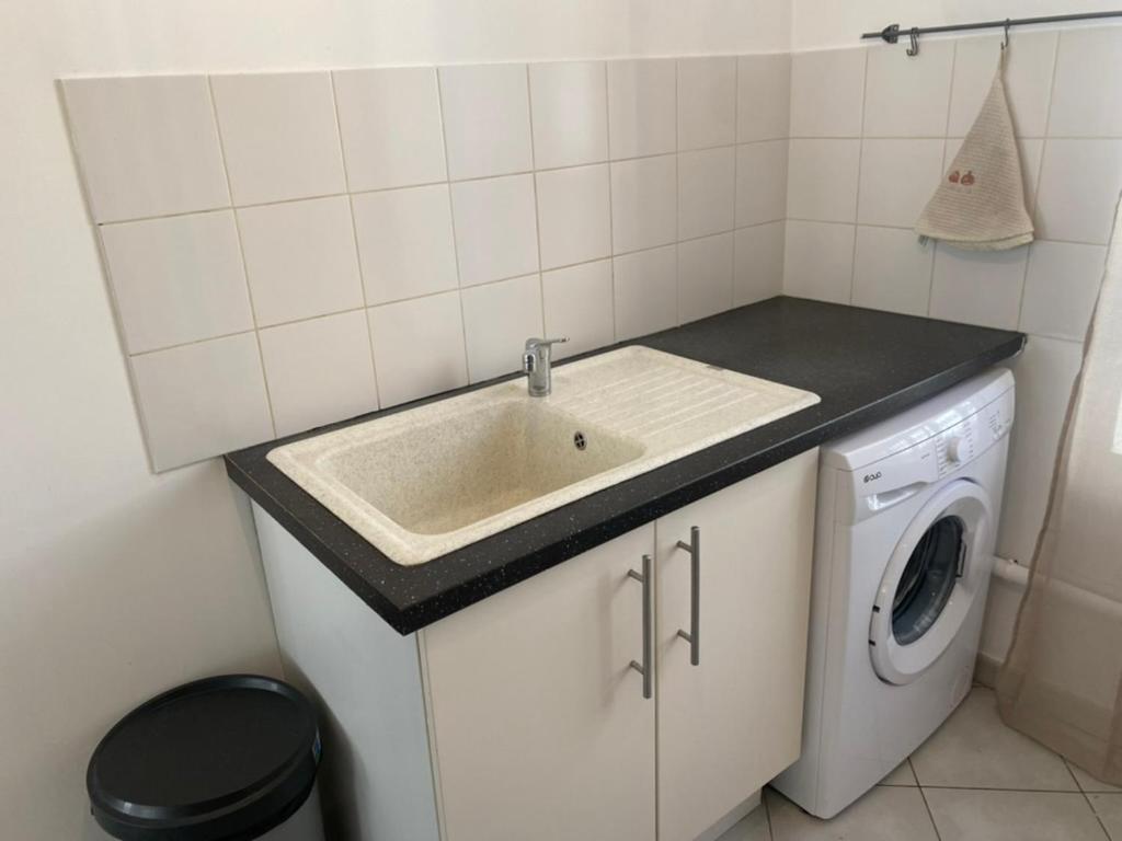 Apartamento Coeur De Marseille, Au Calme, T3, By Sam Exterior foto